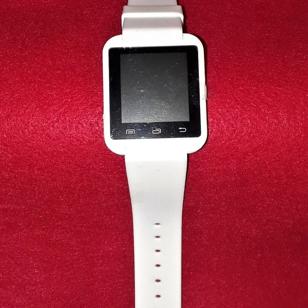 BRAND NEW SMART WATCH - White - Comes in a box.